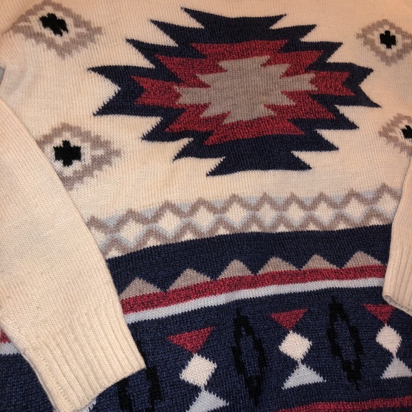American Eagle Aztec sweater - Picture 2 of 3